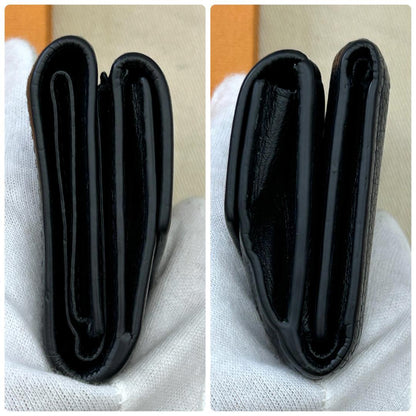 Louis Vuitton Portefeuille Lock Mini Fold Wallet — view 4