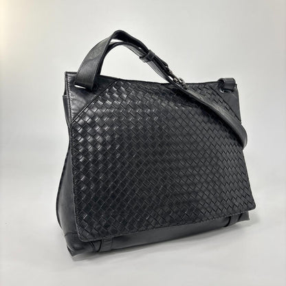 Bottega Veneta Super Shoulder Bag Leather Intrecciato Black — view 3