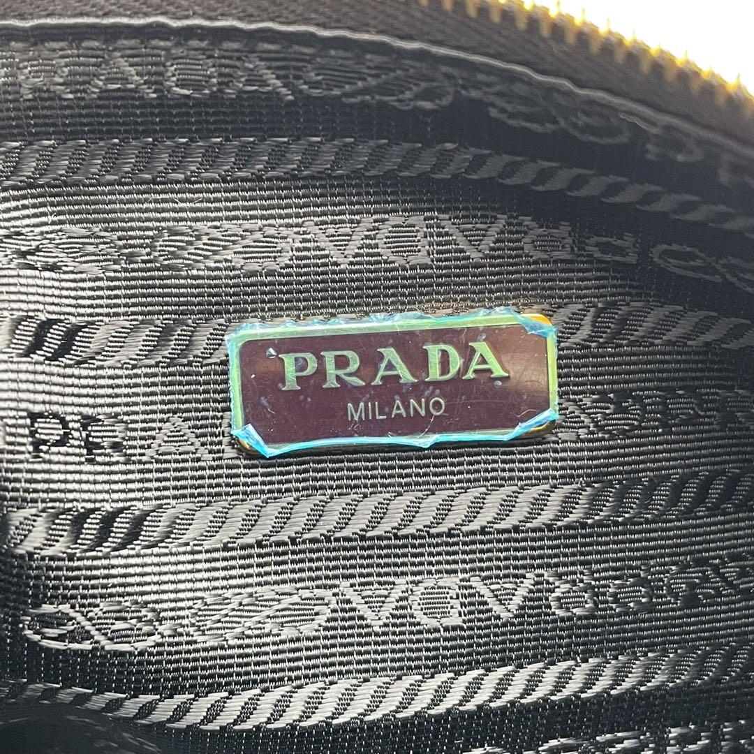 Prada Vitello Leather Chain Shoulder Bag Black — view 8