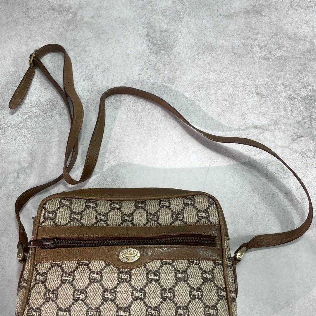 Gucci GG Shoulder Bag Brown Beige Leather Logo — view 4