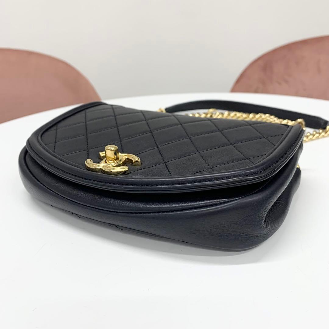 Chanel Quilted Turnlock CC Logo Lambskin Shoulder Bag — view 4