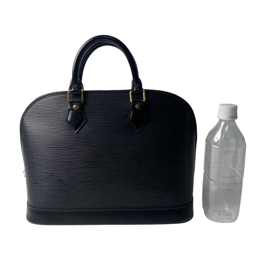 Vuitton Louis Vuitton Epi Alma Handbag With Keys And Cadenas
