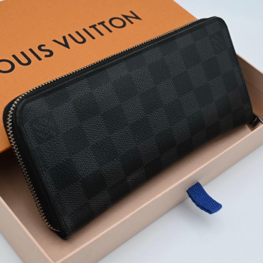 Louis Vuitton Damier Graphite Vertical Wallet Black — view 2