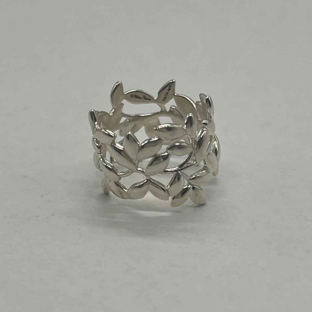 Tiffany & Co Paloma Picasso Olive Leaf Ring — view 2