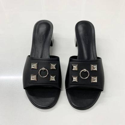 Hermes Dreamy Leather Collier Chien Sandals Black — view 2
