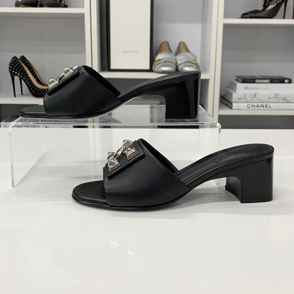 Hermes Dreamy Leather Collier Chien Sandals Black — view 3