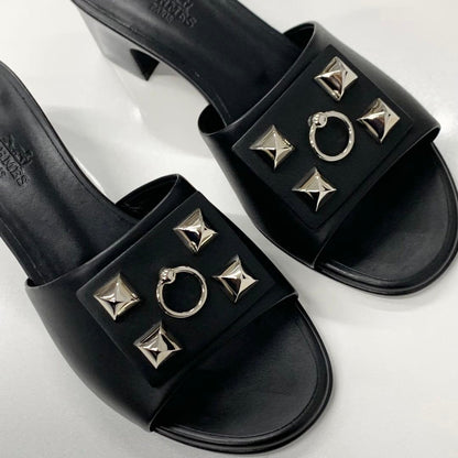 Hermes Dreamy Leather Collier Chien Sandals Black — view 9