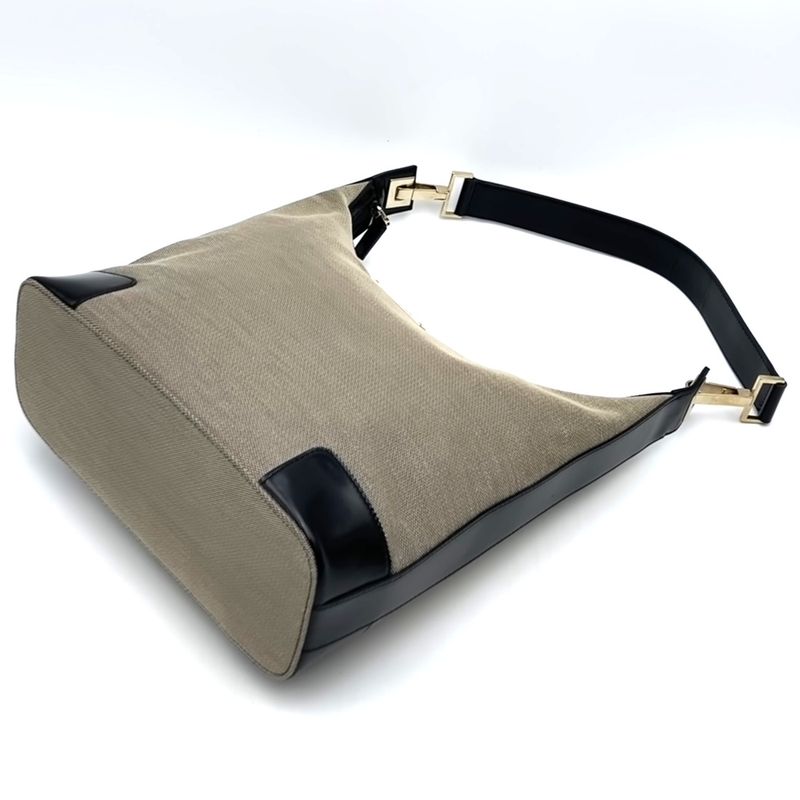Gucci 001-4204 Shoulder Bag One Shoulder Gray Black Canvas Leather Fashion