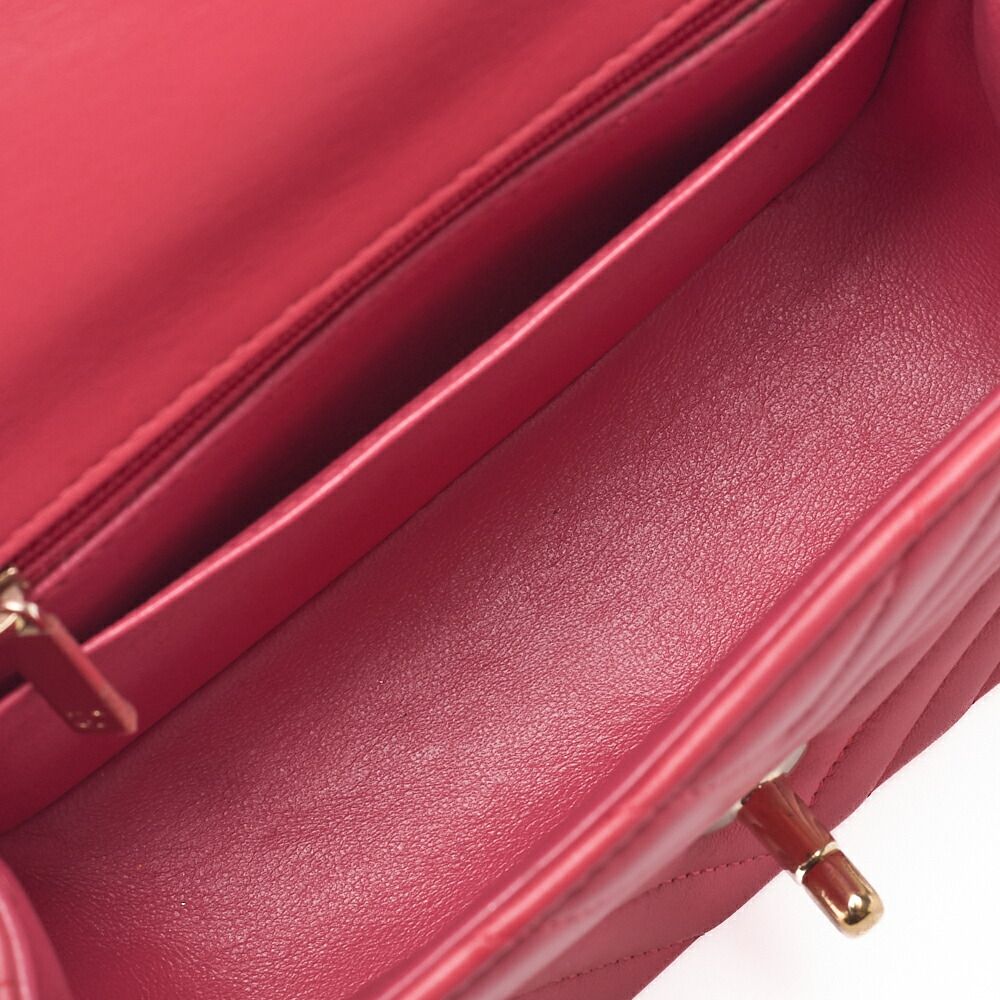 Chanel Chain Shoulder Bag Mini Matelasse 17cm (669in) Lambskin V-stitching Red