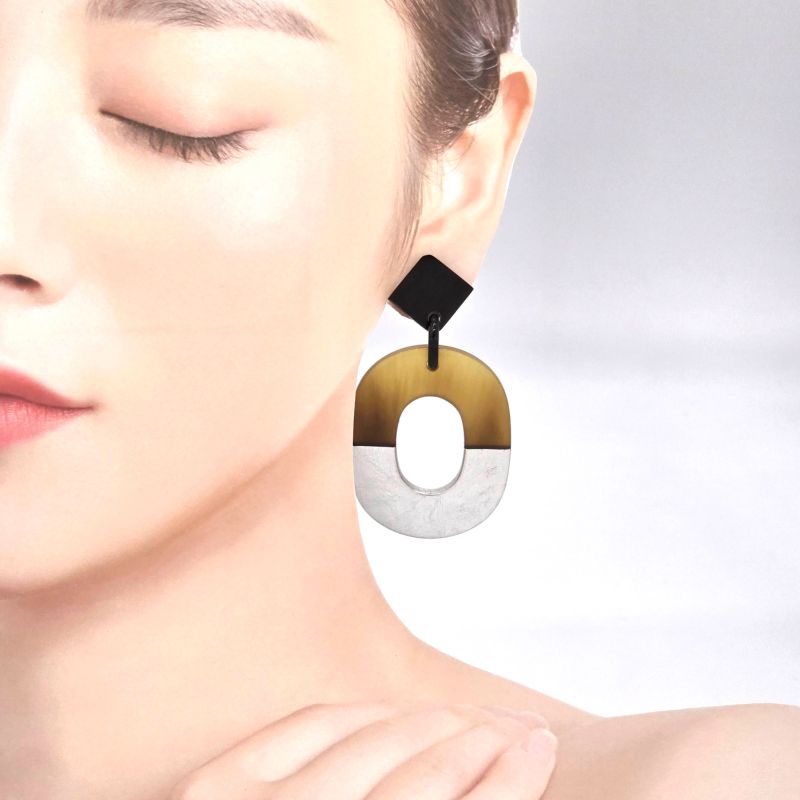 Hermes Earrings Ism Binaural Buffalo Horn Lacquer Brownish/silver Color Silver