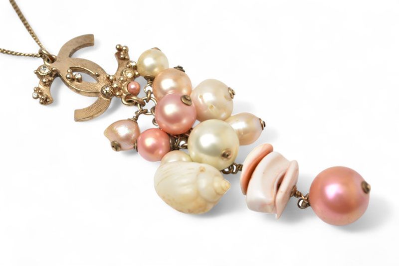 Chanel Long Necklace Pendant Chnael Coco CC Pearl Shell Motif Antique Gold Rose