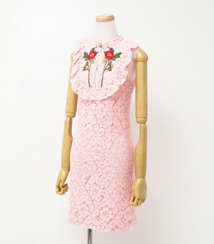 Gucci Dress Size 36 Sleeveless Tight Dress Lace Embroidered GG Pearl Buttons