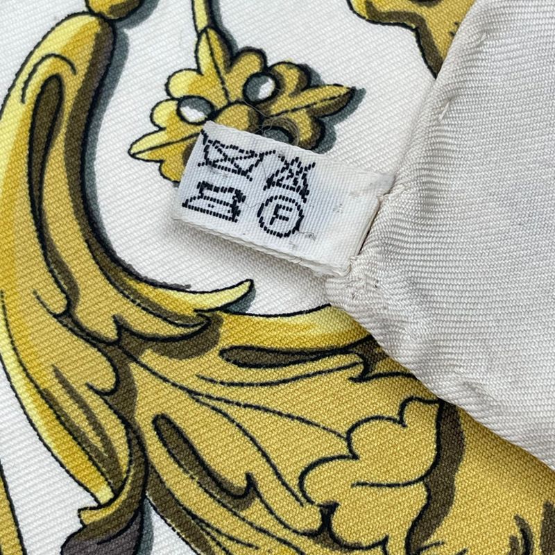 Hermes Carre 90 Promenade LA Promenade DE Longchamps Scarf Silk White
