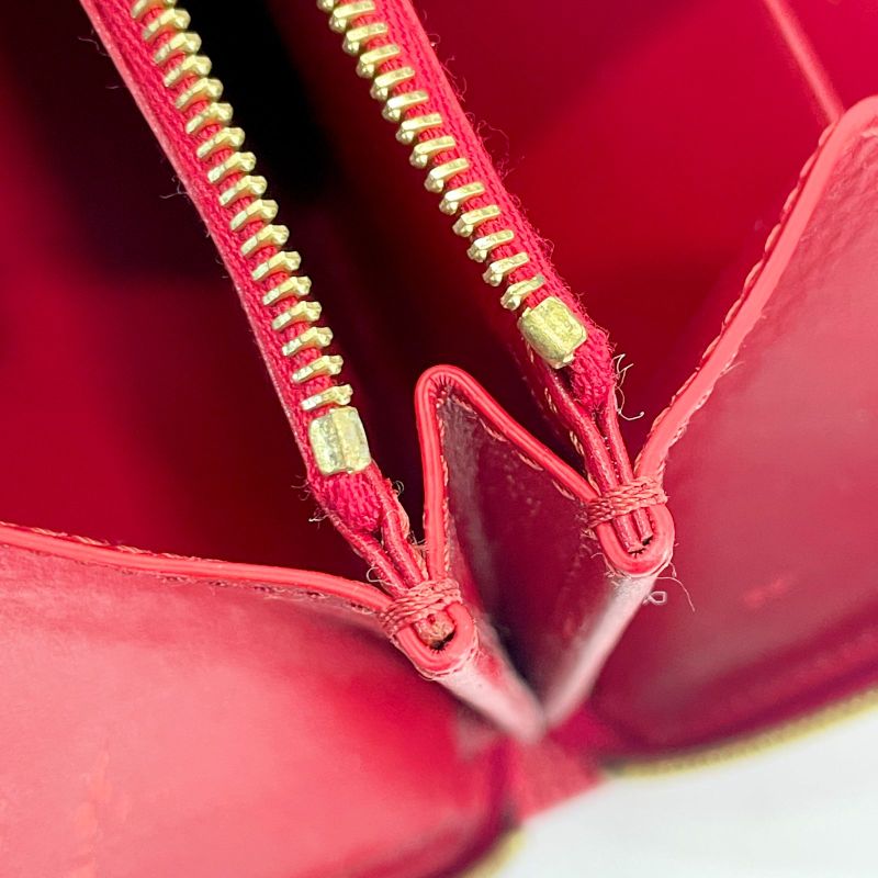 Celine Round Zipper Leather Zipped Wallet Long Wallet 24-2201l