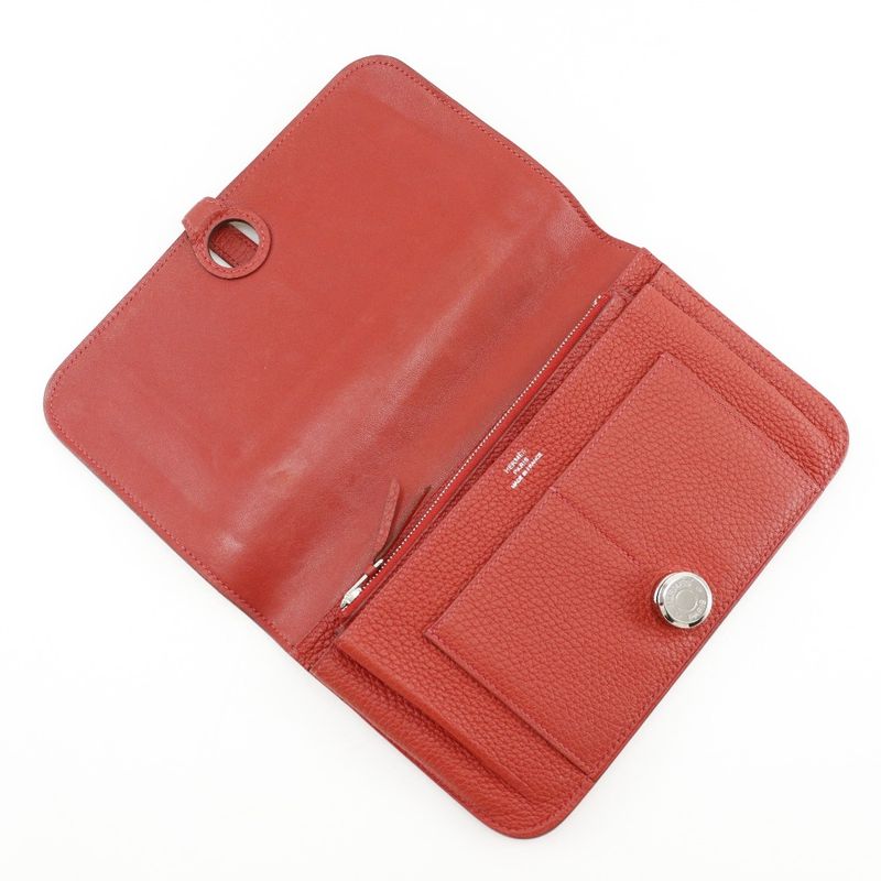 Hermes Dogon GM Taurillon Clemence Red □R Ladies Long Wallet