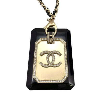 Chanel Ab6421 B06189 Nd228 Chain Necklace Card Case Black Gold Hardware with