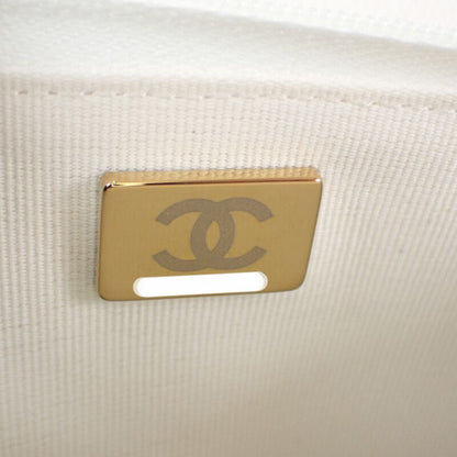 Chanel Classic Chain Wallet Ap0250 Shoulder Bag Caviar Skin White Gold Hardware
