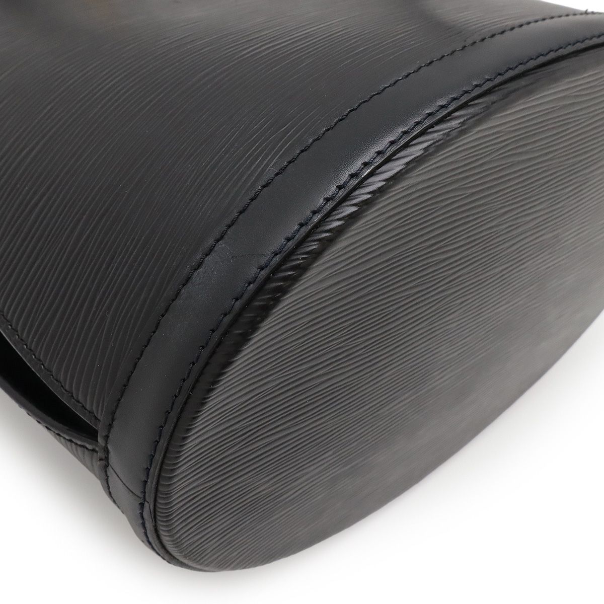 Louis Vuitton Epi Cluny Shoulder Bag Semi Shoulder One Shoulder Shoulder