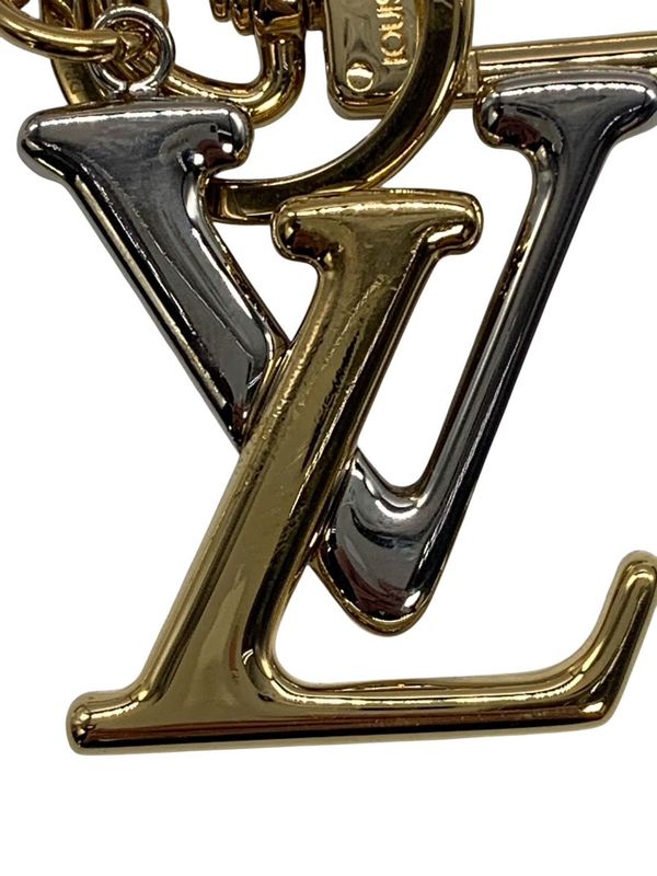 1424 Louis Vuitton M68449 Key Holder - LV New Wave