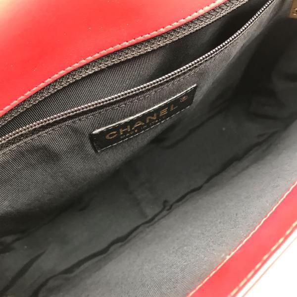 Chanel Leather Chain Shoulder Bag Red