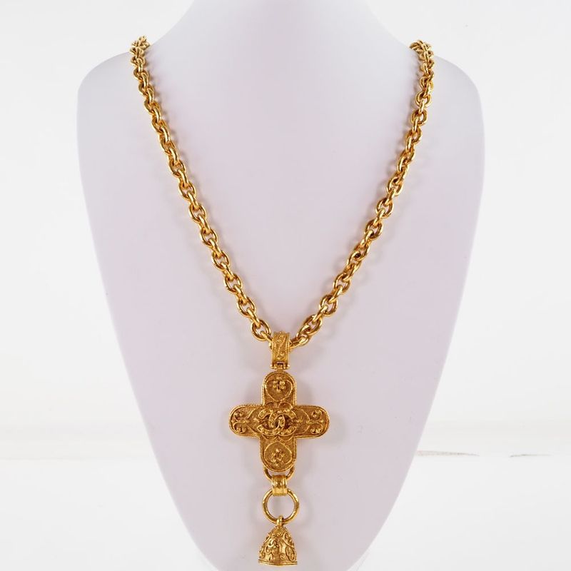 Chanel Coco Mark Cross Bell Vintage Gold Plated Gold 94A Ladies 170g Necklace