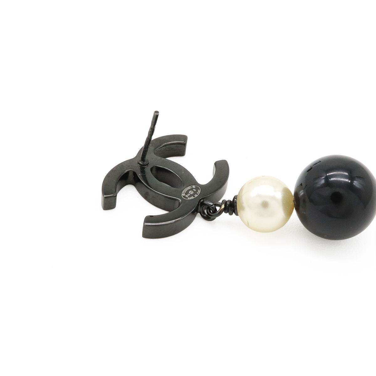 Chanel Coco Pearl Earrings Swing Earrings Metal Faux Pearl Black Black B14 B