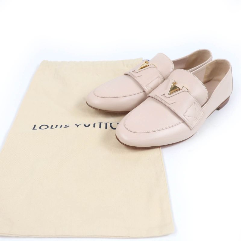 Louis Vuitton 1acg21 LV Marais Loafer Smoo Scuff Zah LV Initial Loafer Light