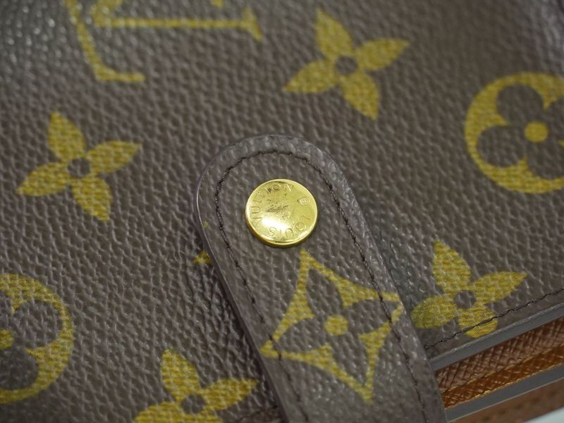 Authentic Louis Vuitton LV Compact Zip Monogram Fold Wallet Brown M61667