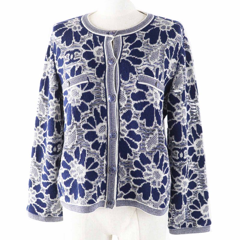 CHANEL P63038 Coco Mark And Floral Pattern Openwork Knit Cardigan With Coco