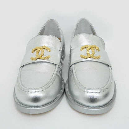 Chanel CC Logo Leather Loafers - G45663 Silver - Gold Hardware 37 1 2C