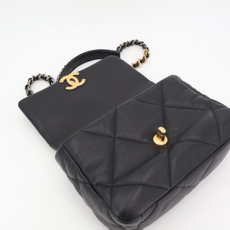 Chanel 19 Leather Chain Shoulder Bag
