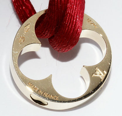 Louis Vuitton Bracelet Pendant Top 18K Yellow Gold Bra Scuff Lyan Empreinte