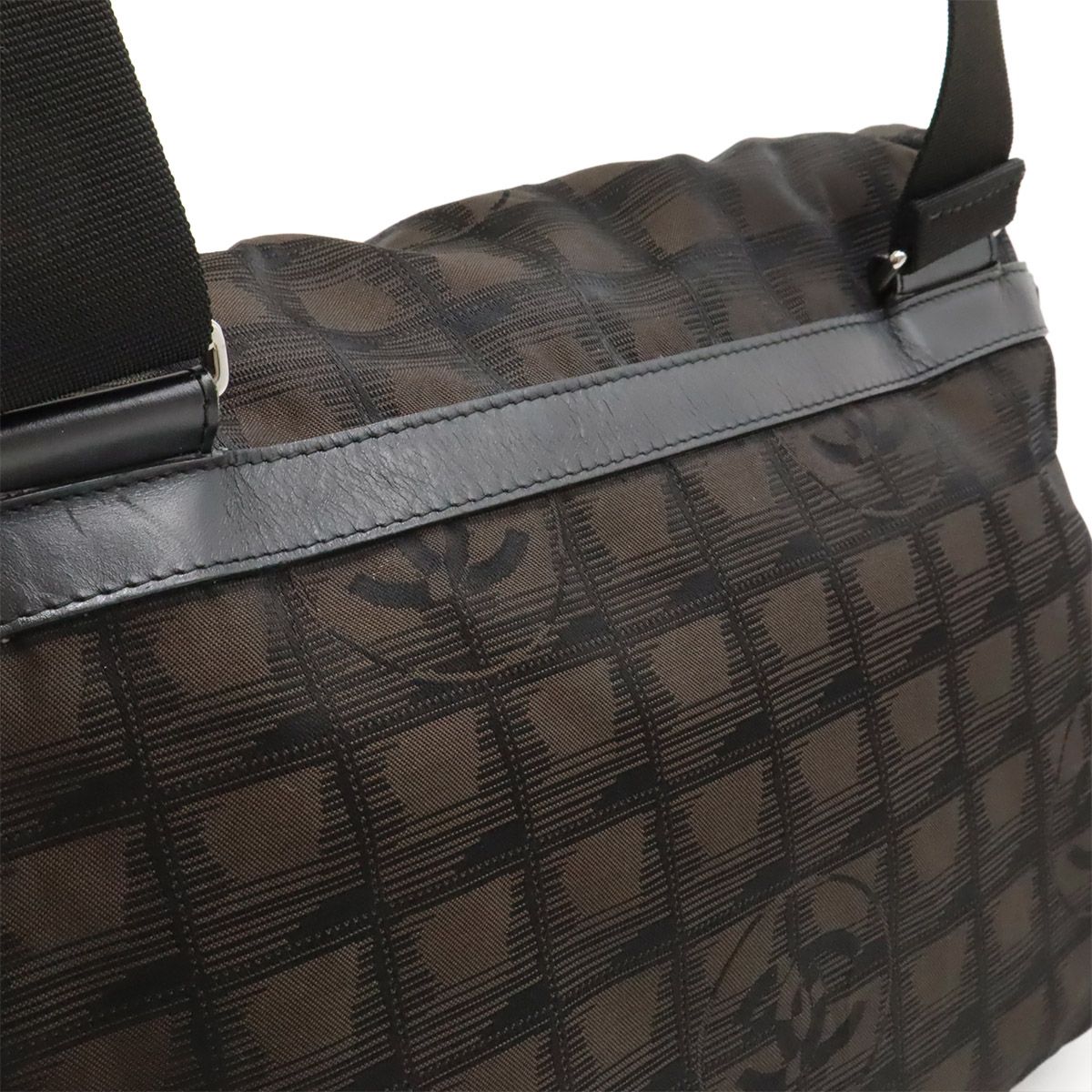 Chanel New Travel Line Messenger Bag Shoulder Bag Crossbody Brown Brown Black