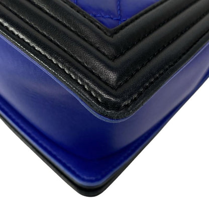 Chanel Shoulder Bag Boy Chanel / Matelasse Blue And Black Chain Shoulder /