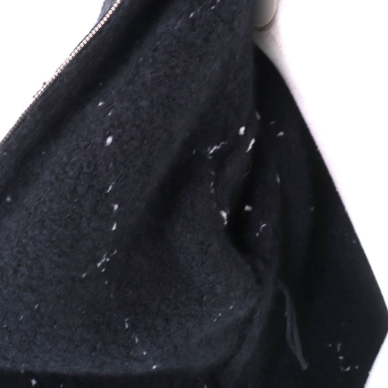 CHANEL P74369 Cashmere Silk Blend With Rhinestone Coco Mark Buttons Matelasse