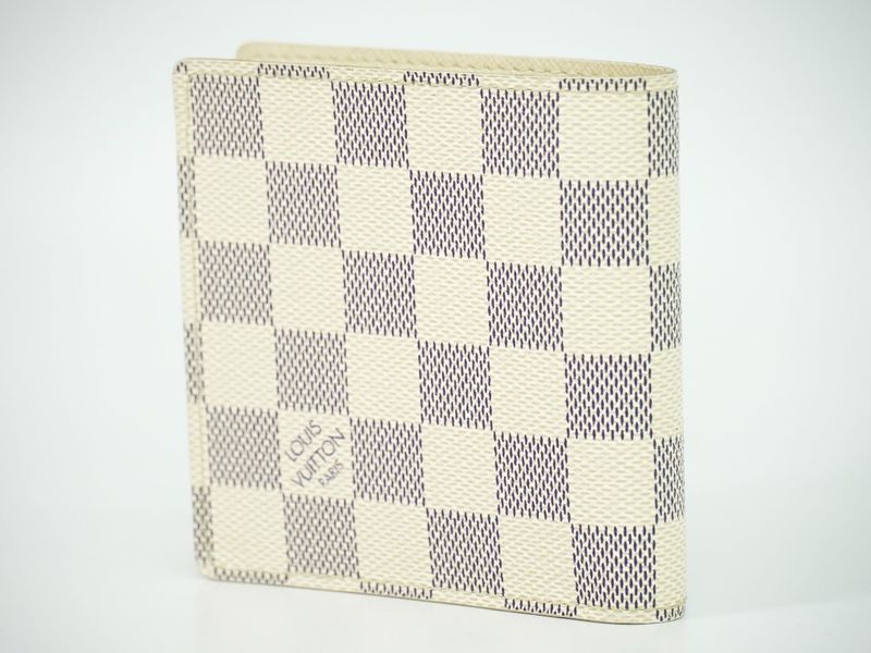 Authentic Louis Vuitton LV Portefeuille Marco Damier Azure Fold Wallet White