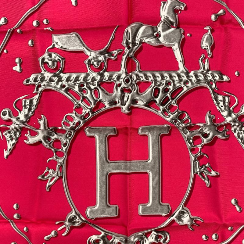 Hermes Carre 45 VIF Argent Silver Drops 100% Silk Pink Scarf