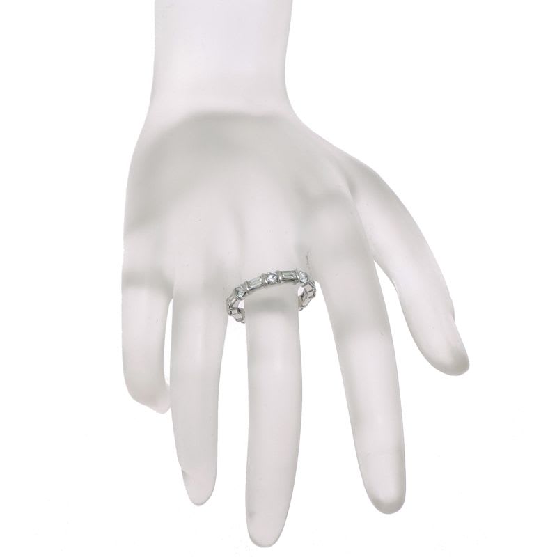 Harry Winston Round Emerald Cut Bar Set Ring