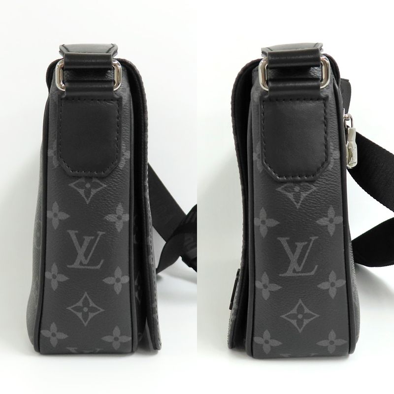 Louis Vuitton District PM NV3 M46255 Monogram Eclipse Shoulder-bag