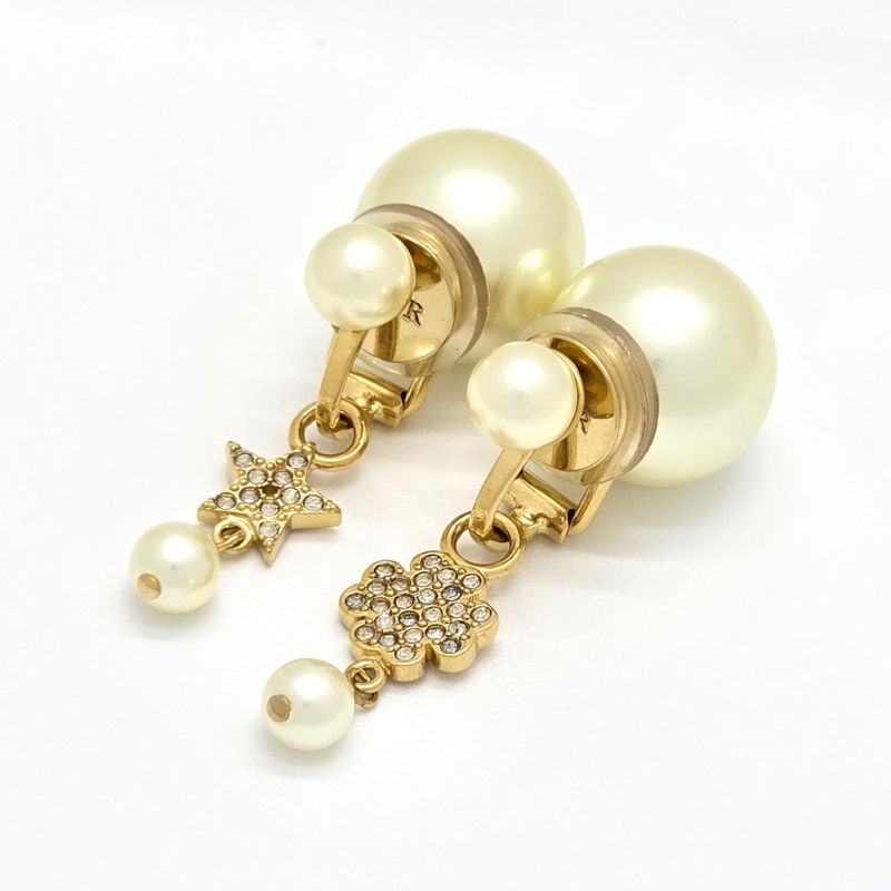 DIOR Tribales Clip Earrings Binaural Star Clover Charm White Resin Pearl White