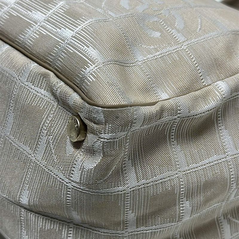 Chanel New Travel Line Tote MM A15991 Beige Leather