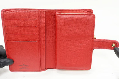 Louis Vuitton Epi Bifold Wallet With Coin Purse In Castilian Red Portefeuille