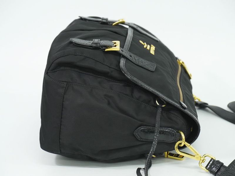 Authentic Prada Nylon Shoulder Bag Pochette Black Bag Pre-owned [follow-up
