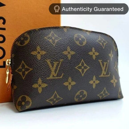 Louis Vuitton Cosmetic Vanity Makeup Pochette Pouch Bag Monogram Case