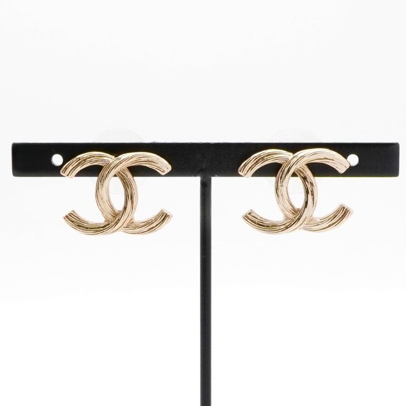 Chanel Earrings Earring Gold Here Mark