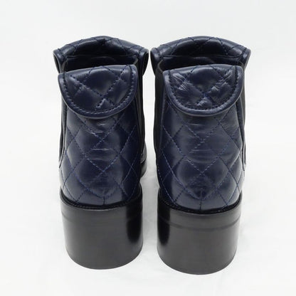 Chanel Matelasse Turnlock Side Gore Shorts Navy - G45144 38 25cm