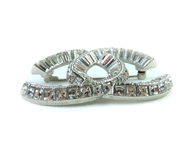 CHANEL A23V A63085 Rhinestone Coco Mark Brooch Accessory Silver With Box And