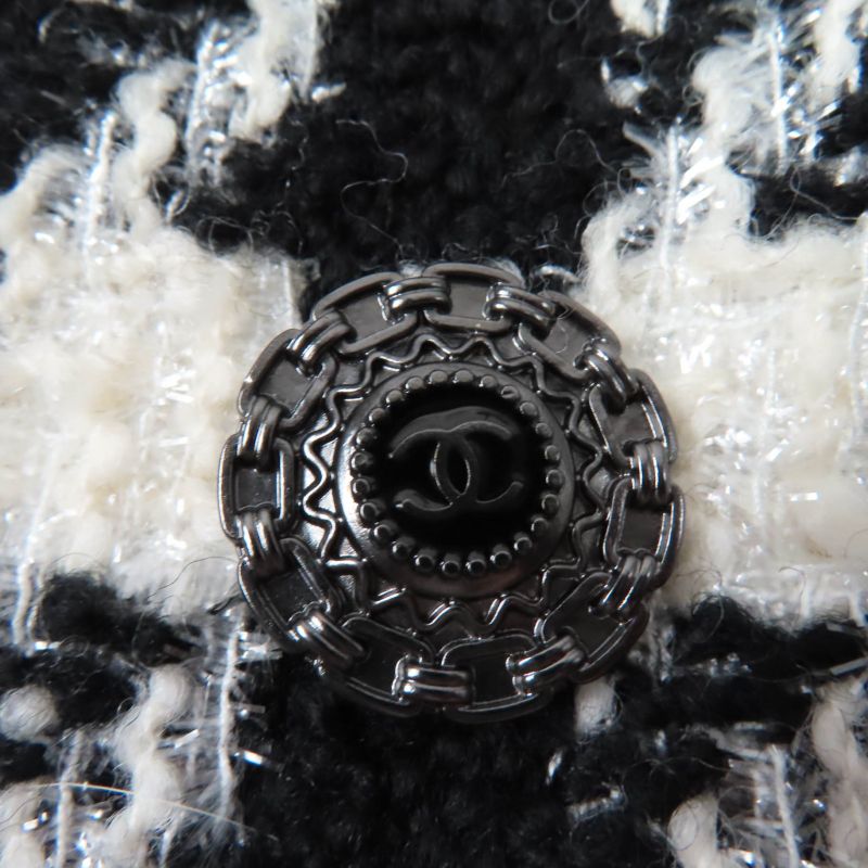 CHANEL P62358v47832 Wool Coco Mark Button Staggered Pattern Tweed Jacket Black