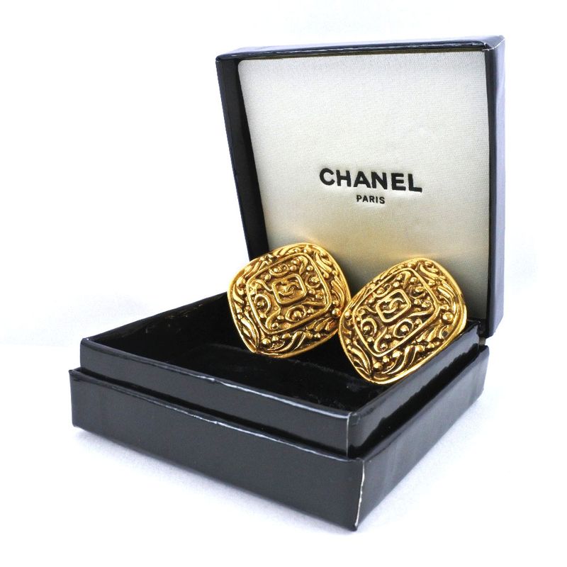 Chanel Coco Mark Rhombus Vintage Gold Plated Gold Ladies 30g Earring