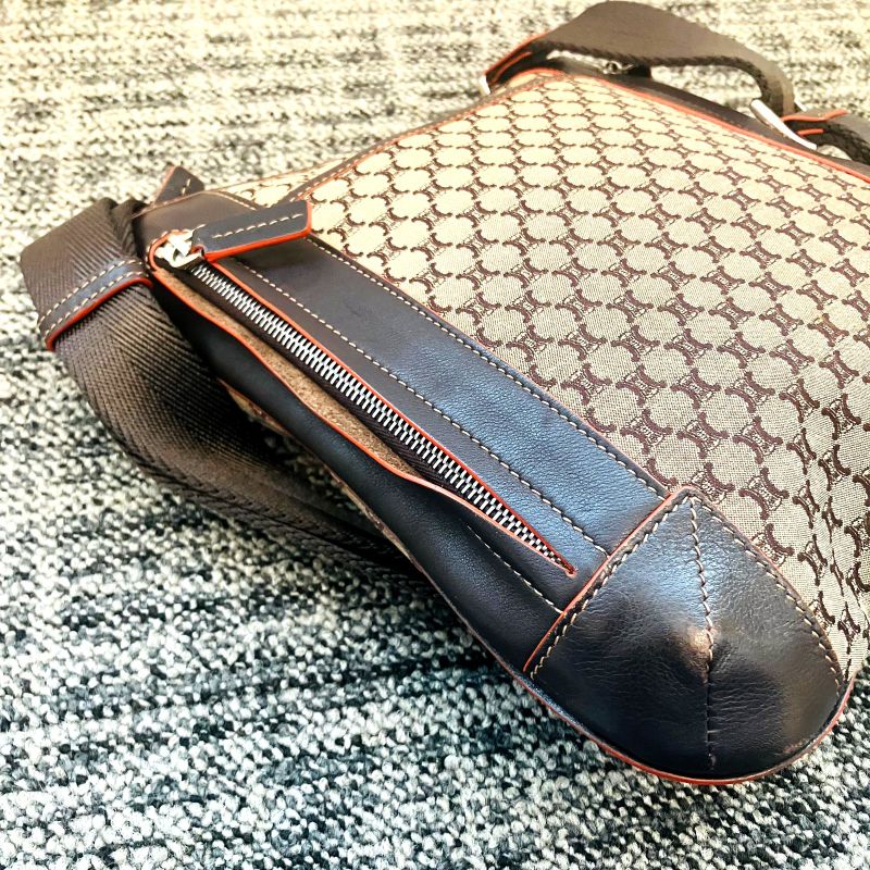 Celine Macadam Shoulder Bag : A2114